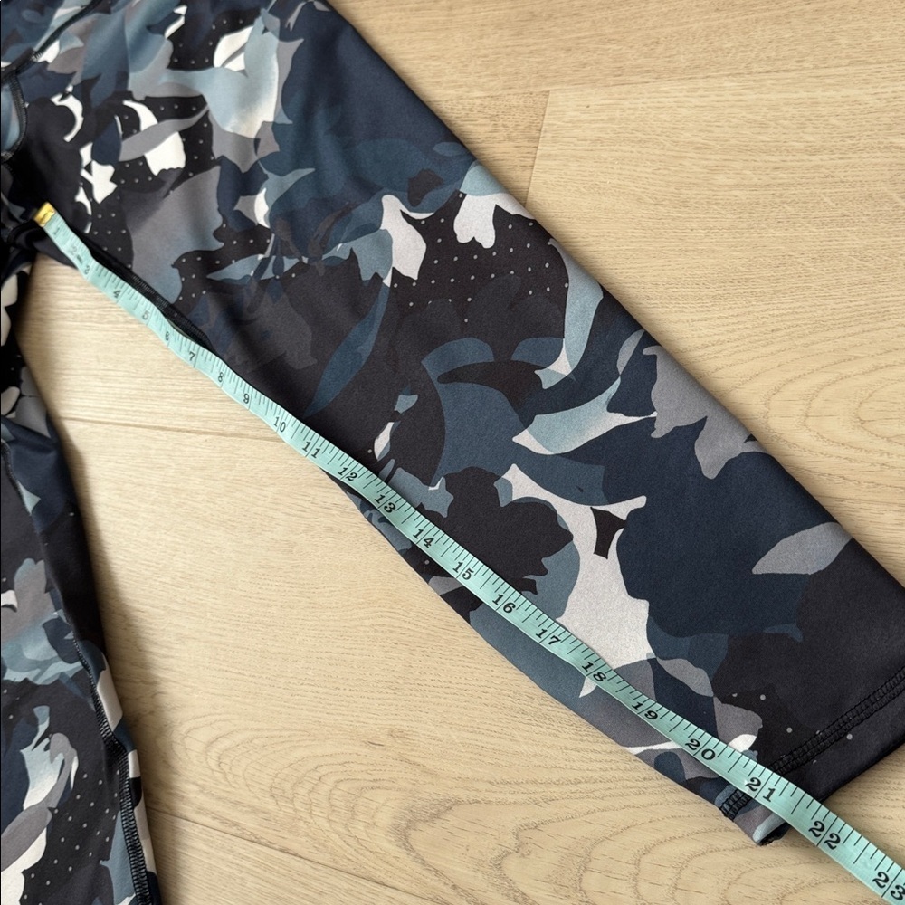 Old navy leggings - Picture 5 of 7
